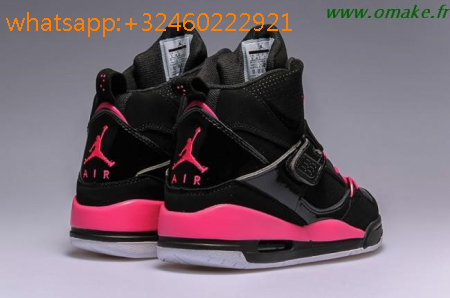jordan femme blanche et rose